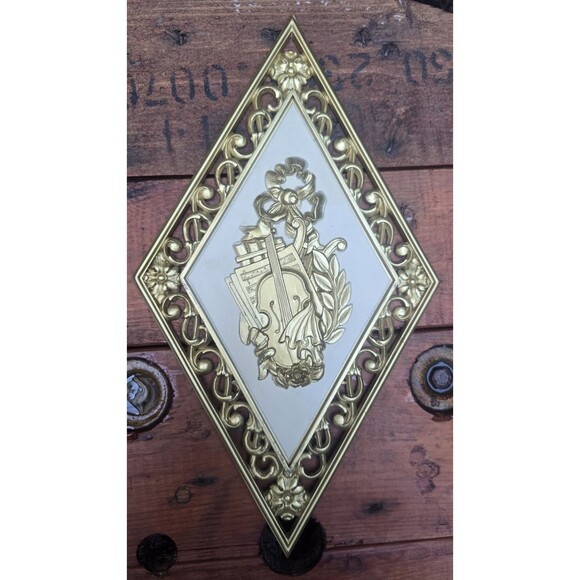 4 Hollywood Regency Diamond Shaped Wall Plaques Key Keyhole Violin Bouquet DART - Picture 2 of 10